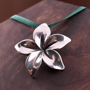 *sold eBay* James Avery Retired Sterling Silver Radiant Plumeria Flower Pendant